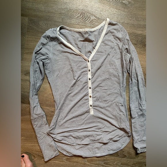 Lululemon Striped Henley long sleeve - Picture 1 of 2